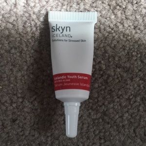 Skyn Icelandic youth serum